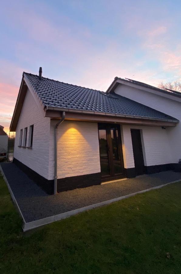 Damse Paveljoentje Comfort En Uitzicht In Damme Esterno foto
