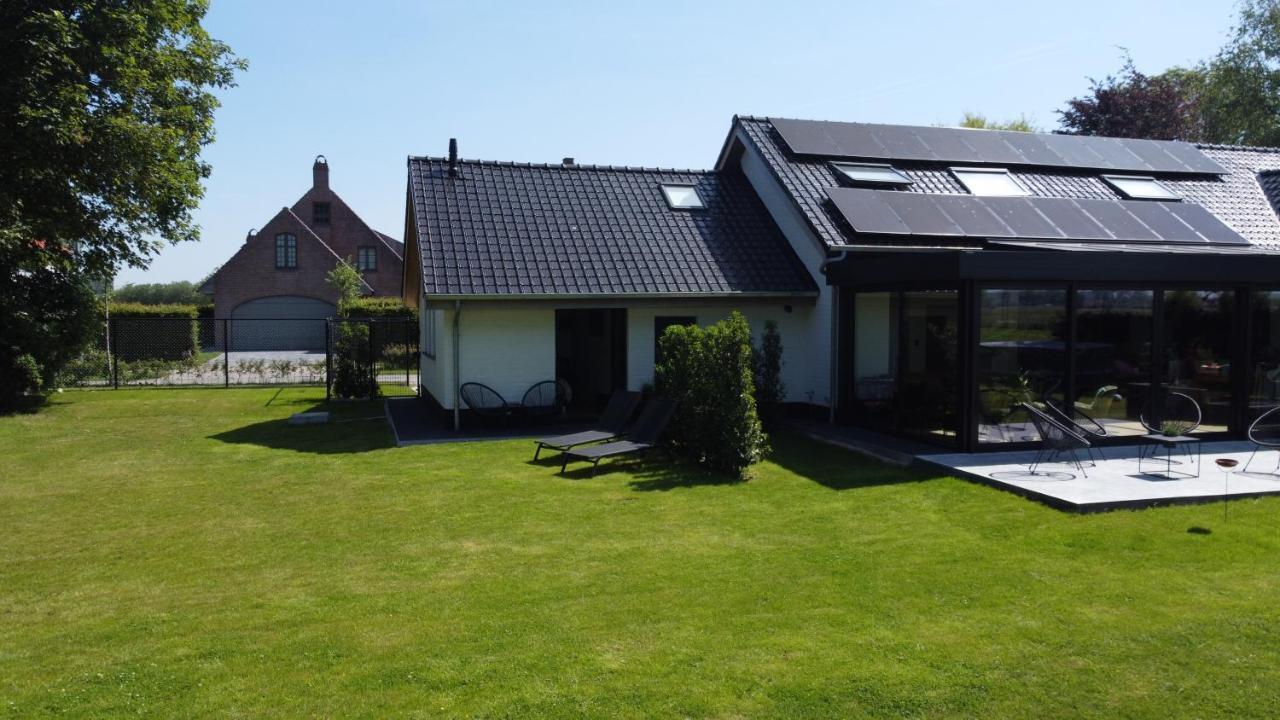 Damse Paveljoentje Comfort En Uitzicht In Damme Esterno foto